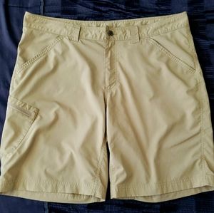 Columbia men's OmniShade Shorts Sz 40